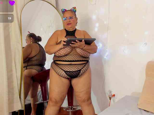 bbwsalome webcam