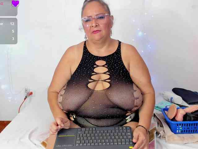 bbwsalome webcam