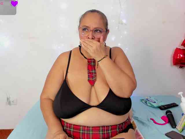 bbwsalome webcam