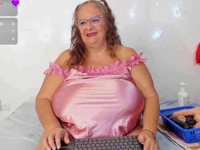 bbwsalome webcam