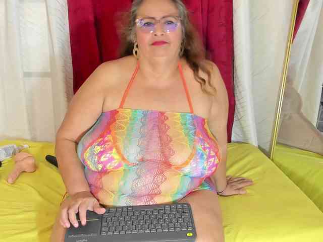 bbwsalome webcam