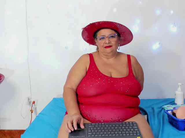 bbwsalome webcam