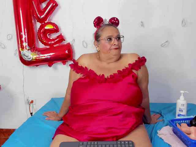 Model: bbwsalome