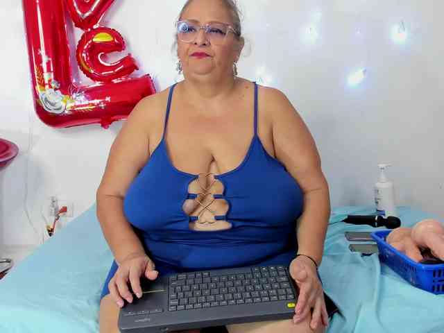 bbwsalome webcam