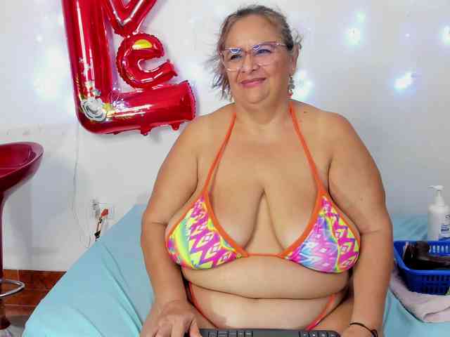bbwsalome webcam