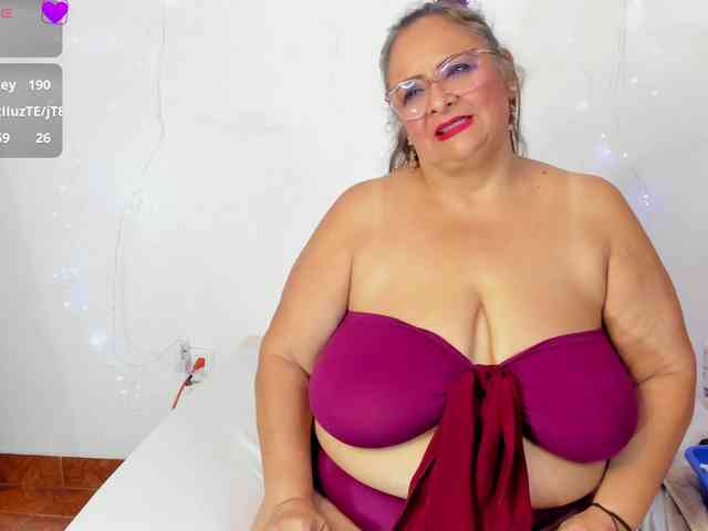 bbwsalome webcam