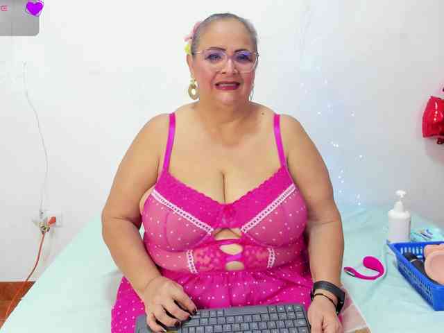 bbwsalome webcam
