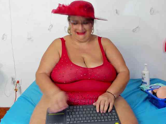 bbwsalome webcam