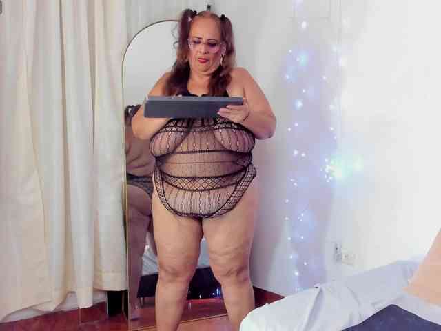 bbwsalome webcam
