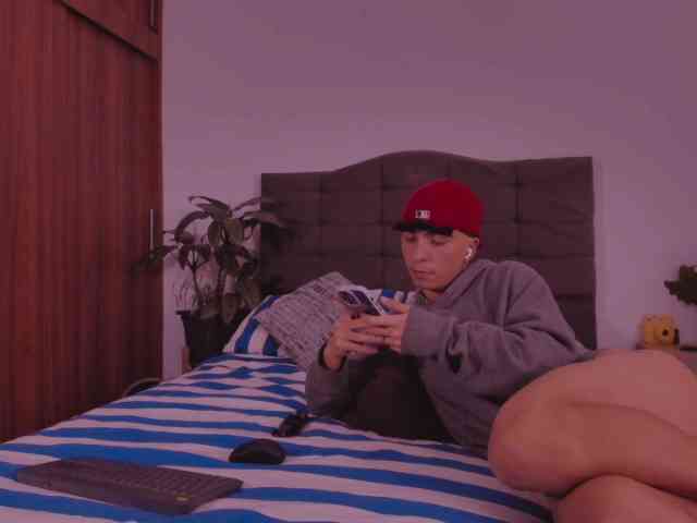 2gays1straight Sex Cam Show