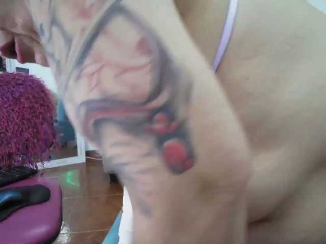 Maturerose3 live cam on BongaCams
