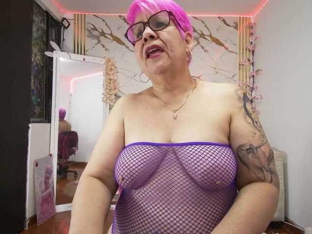 Maturerose3 live webcam show