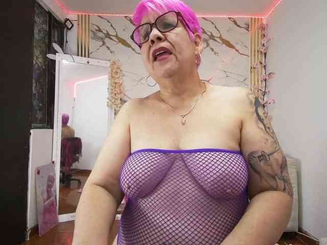 Maturerose3