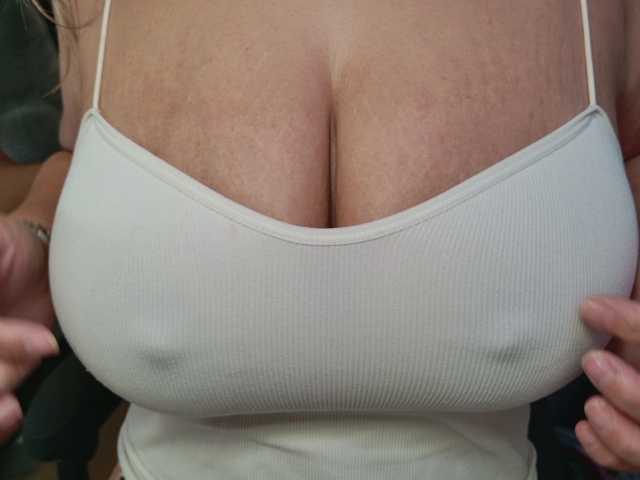 SpikedBella