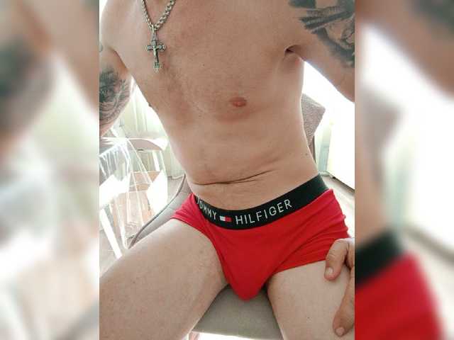 AlexGumWow live webcam show