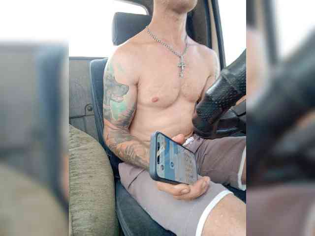 AlexGumWow Live Webcam on BongaCams