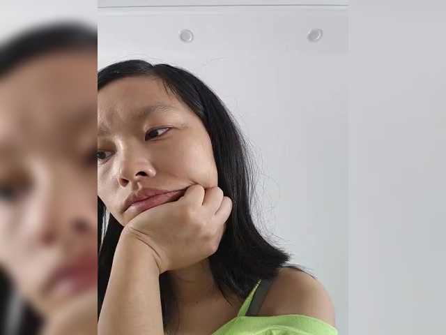 Selinababy99 live cam on BongaCams