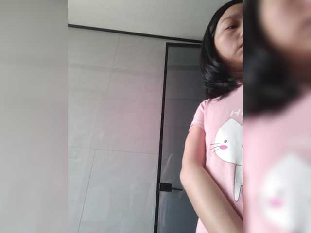 Selinababy99 live cam on BongaCams