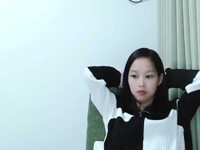 Selinababy99's BongaCams show and profile