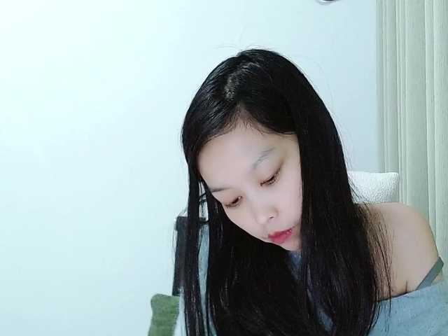 Selinababy99's BongaCams show and profile