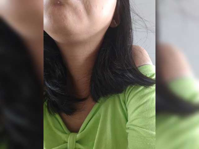 Selinababy99 live cam on BongaCams