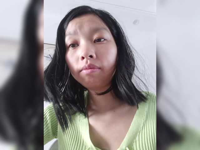 Selinababy99 live cam on BongaCams