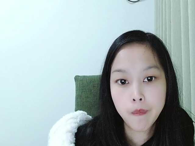 Selinababy99's BongaCams show and profile