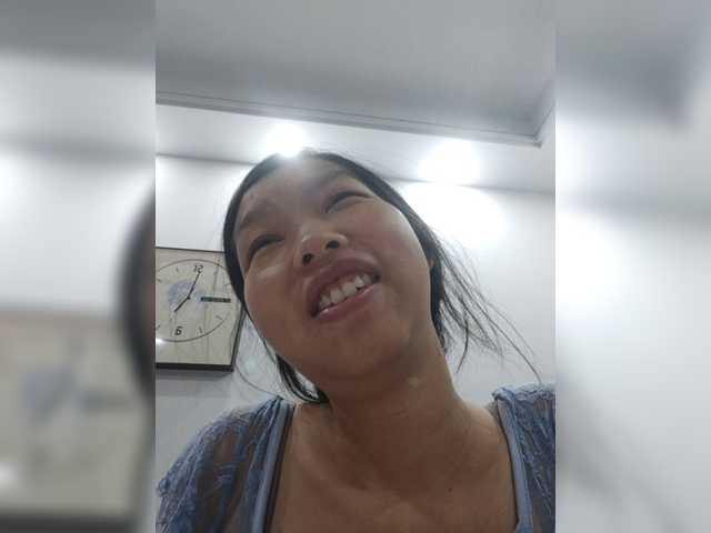 Selinababy99 live cam on BongaCams