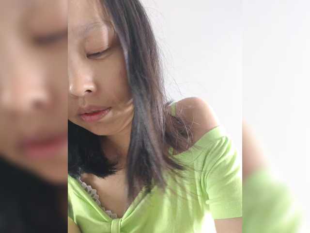 Selinababy99 live cam on BongaCams