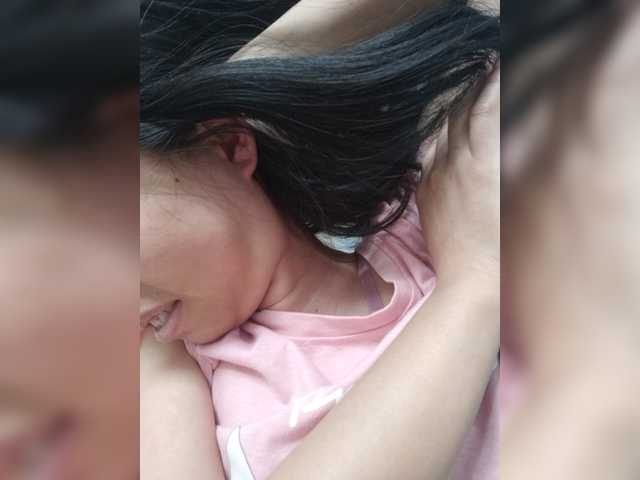 Selinababy99 live cam on BongaCams
