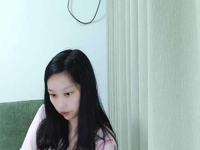 Selinababy99's BongaCams show and profile