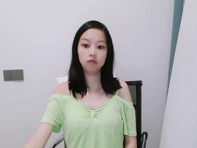 Selinababy99 live cam on BongaCams
