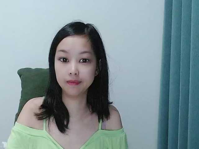Selinababy99 live cam on BongaCams