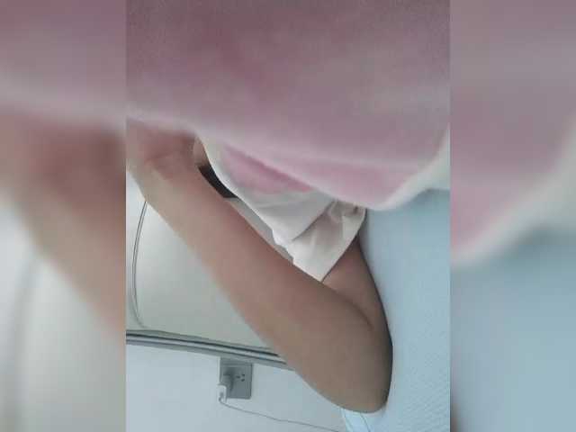 Selinababy99 live cam on BongaCams