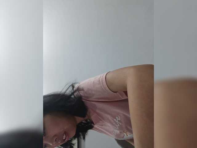 Selinababy99 live cam on BongaCams