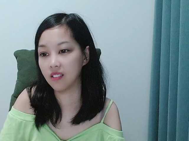 Selinababy99 live cam on BongaCams
