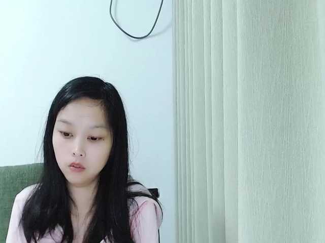 Selinababy99's BongaCams show and profile