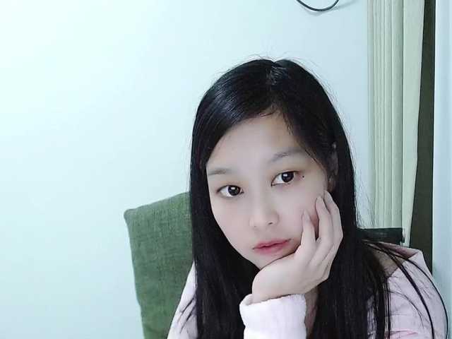 Selinababy99's BongaCams show and profile