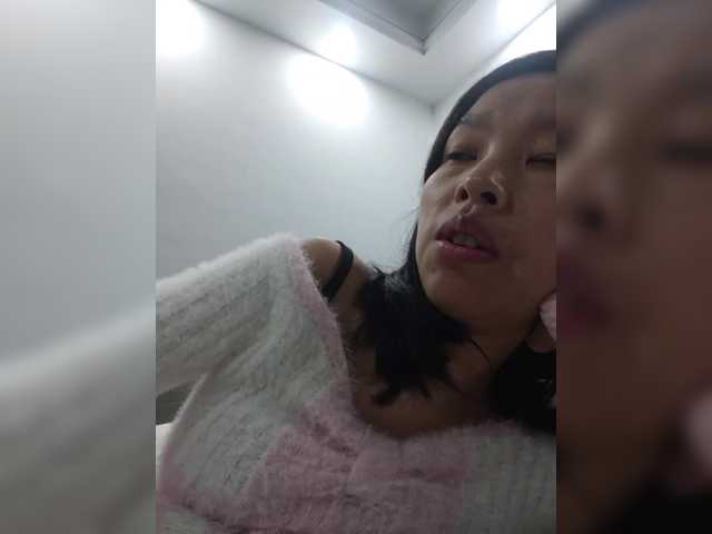 Selinababy99 live cam on BongaCams