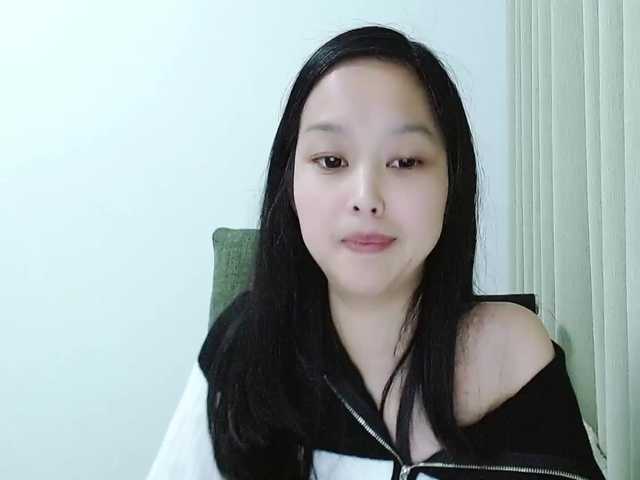 Selinababy99's BongaCams show and profile