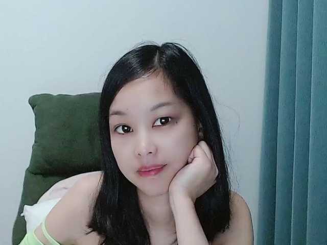 Selinababy99 live cam on BongaCams