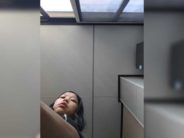 Selinababy99 live cam on BongaCams
