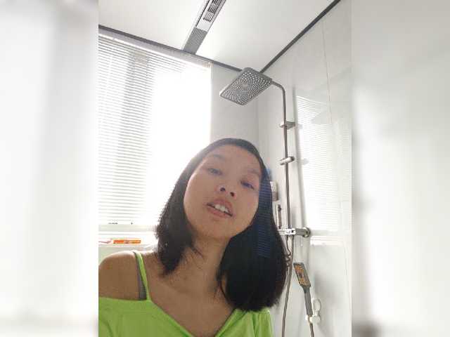 Selinababy99 live cam on BongaCams