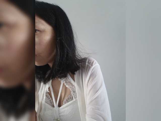 Selinababy99 live cam on BongaCams