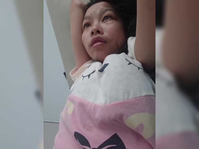 Selinababy99 live cam on BongaCams