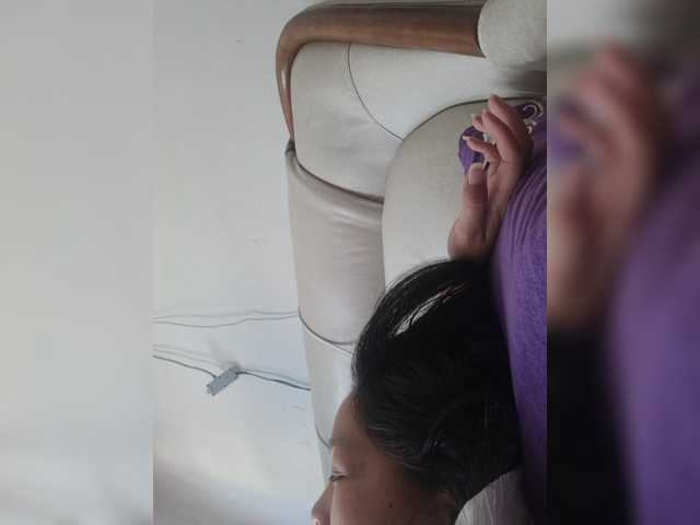 Selinababy99 live cam on BongaCams