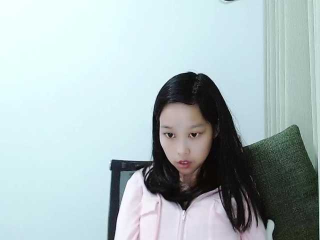 Selinababy99's BongaCams show and profile