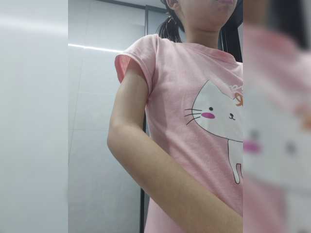 Selinababy99 live cam on BongaCams
