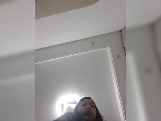 Selinababy99 live cam on BongaCams