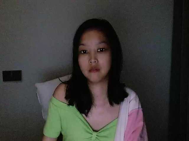 Selinababy99 live cam on BongaCams